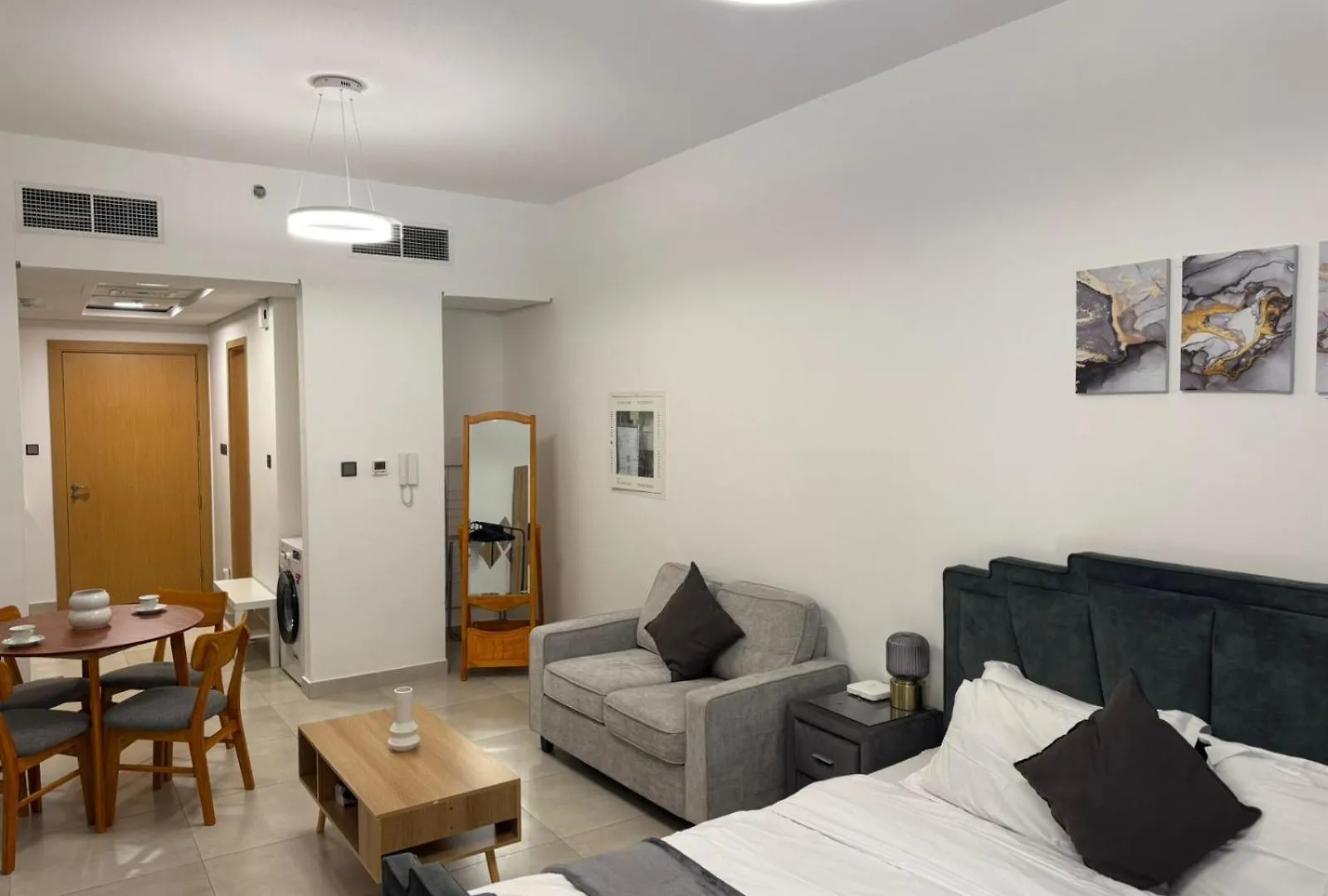 Pantheon Elysee 1 - Jvc By Golden Casa Dubai Apartment